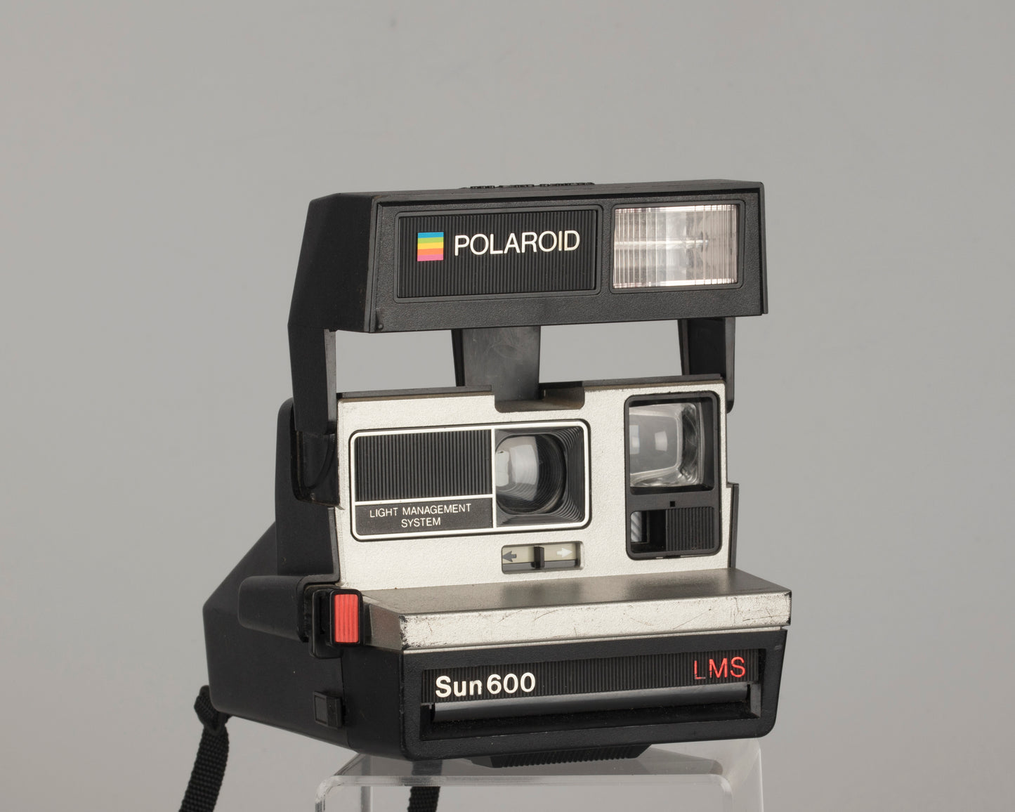 Polaroid Sun 600 LMS instant film camera (serial D3T74680NA)