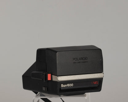 Polaroid Sun 600 LMS instant film camera (serial D3T74680NA)