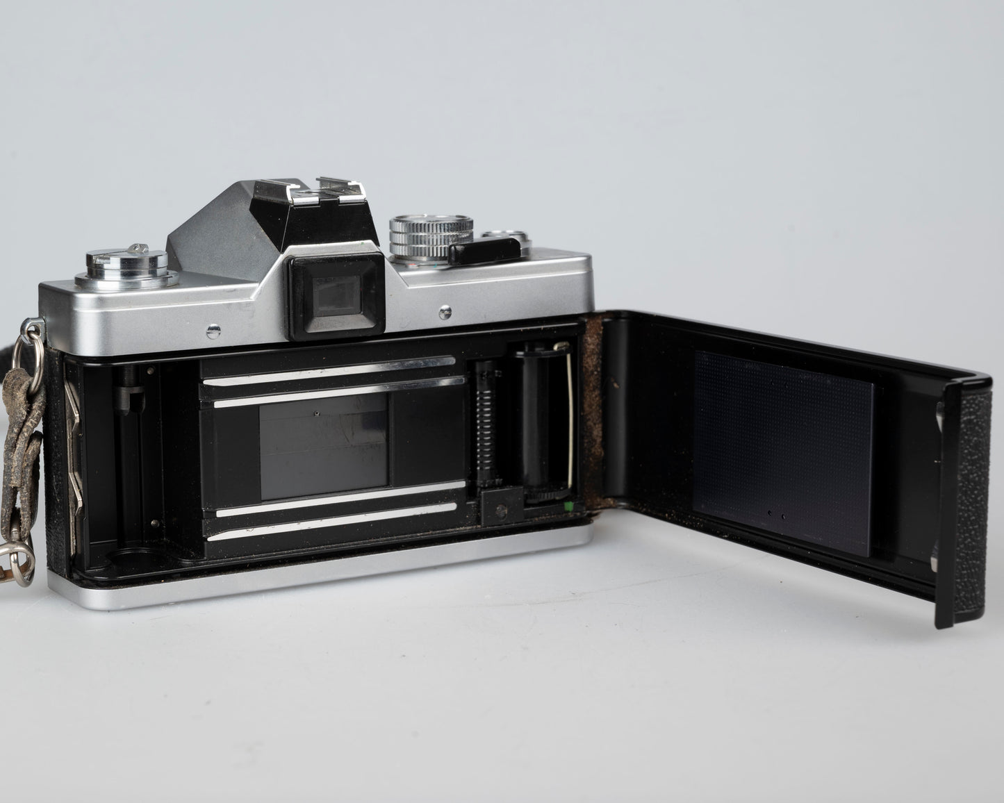 Appareil photo reflex à film Praktica LTL 3 35 mm avec objectif Pentacon 50 mm f1.8 (série 344044)