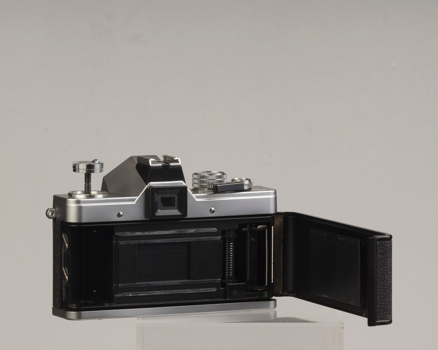 Praktica LTL 3 35mm film SLR camera w/Pentacon 50mm f1.8 lens and original case