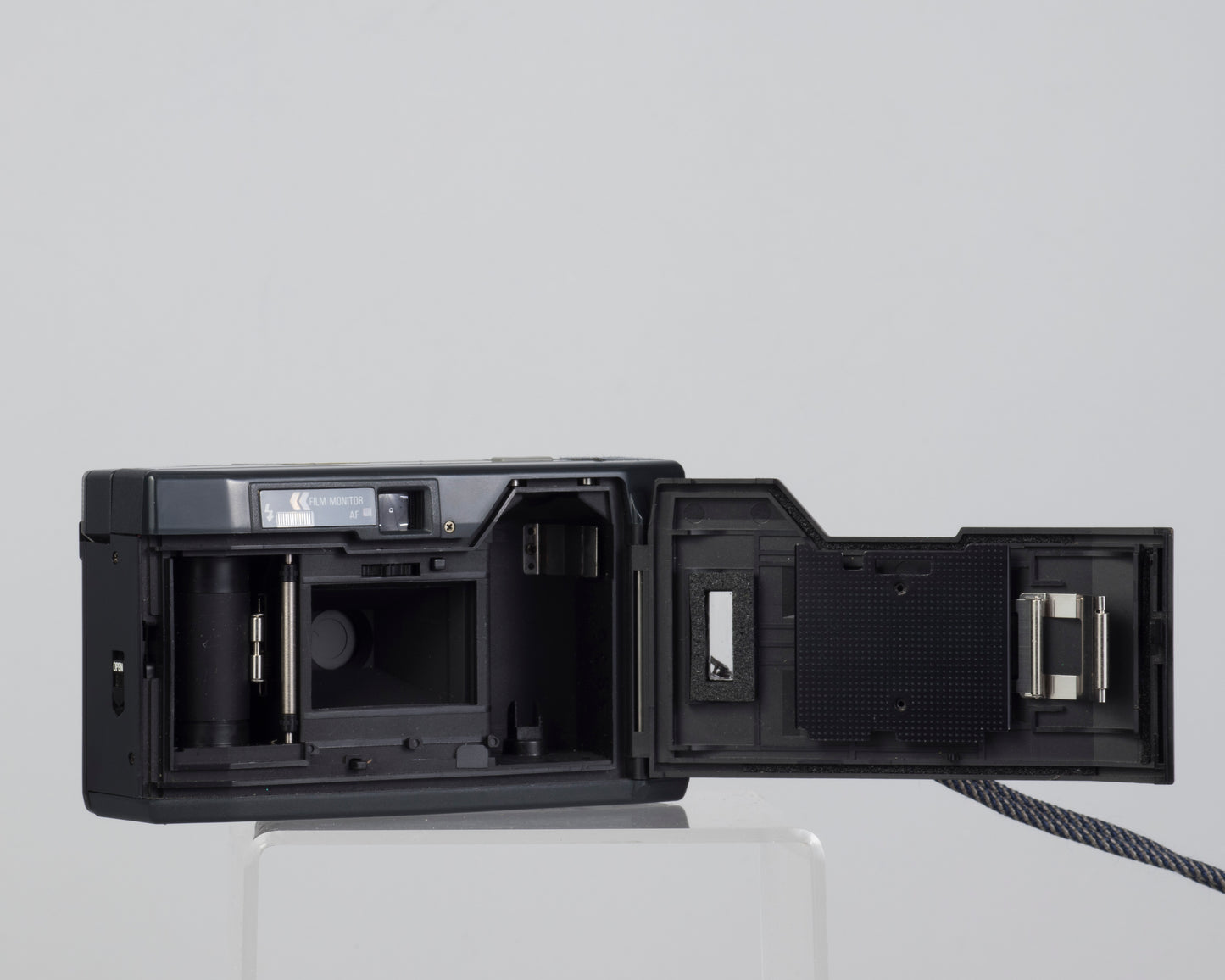 Ricoh AF-50 compact 35mm film camera w/ case (serial 90258043)