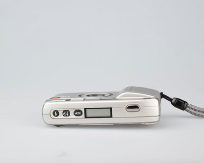 Ricoh R1E 35mm camera w/ case (no LCD)