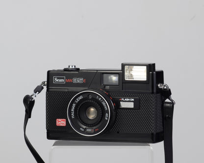 The Sears (Halina) MW35E is a simple zone focus 35mm camera.