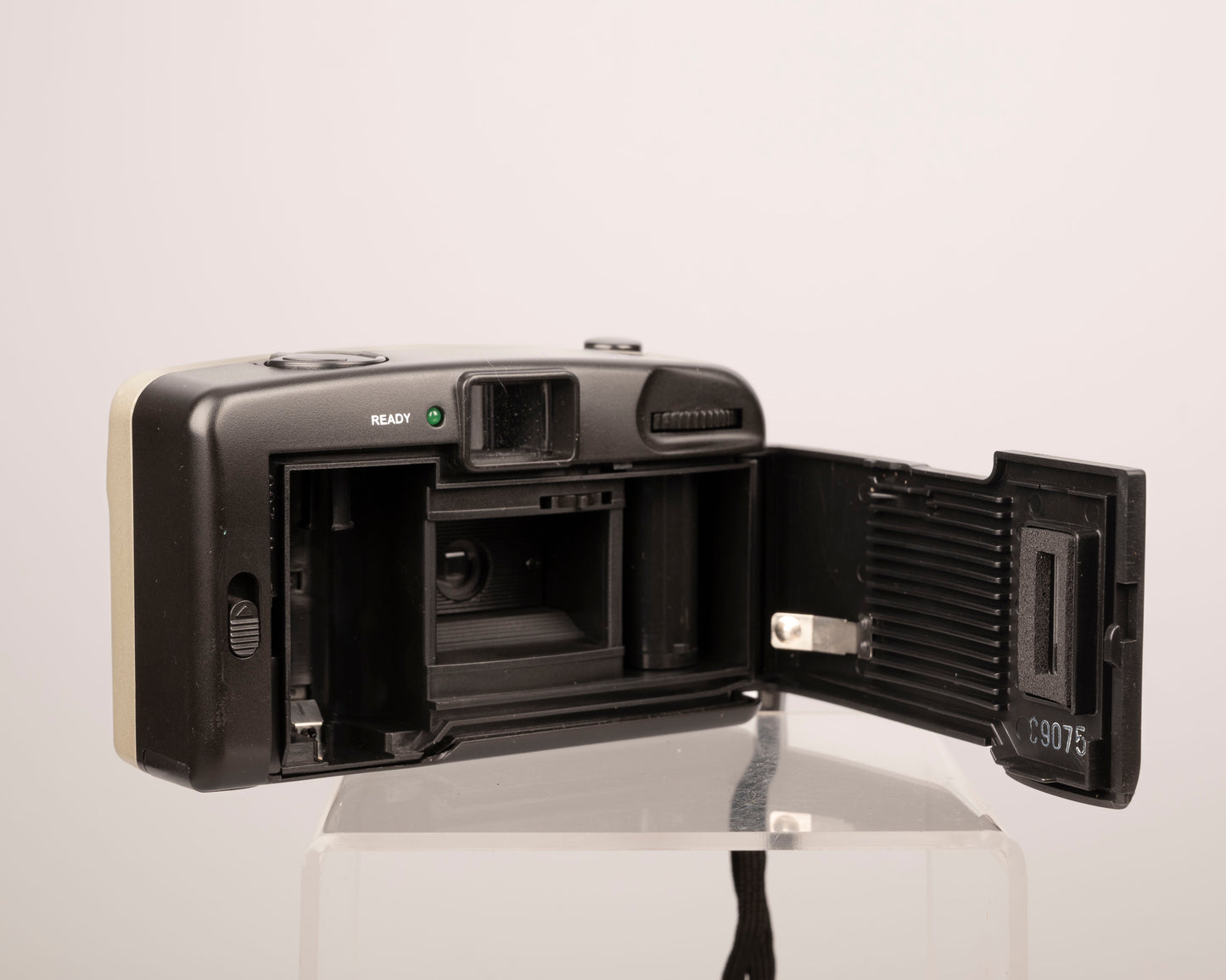 Vivitar BV12 35mm film camera w/ case (serial C9075)