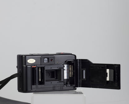 Yashica DF-10S 35mm film camera w/ case (serial 225490)