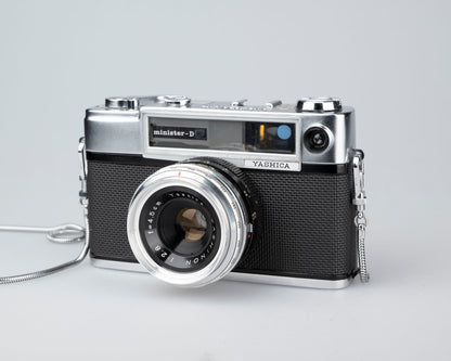 Yashica Minister D rangefinder 35mm camera